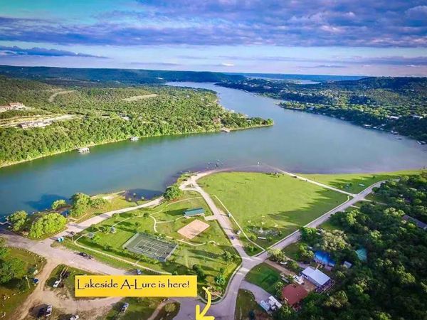 10612 Lakeside DR, Jonestown, TX 78645