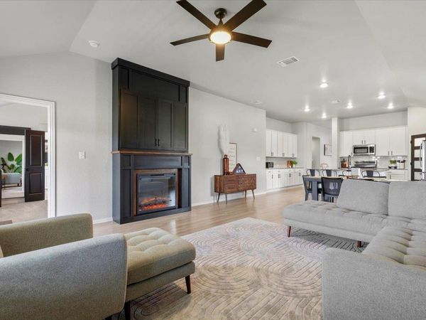 205 Bright Star LN , Georgetown, TX 78628