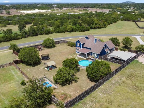 208 Dawn DR , Liberty Hill, TX 78642