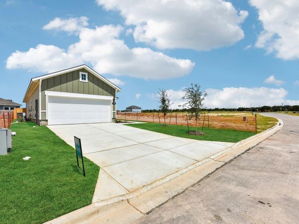 330 Golden Paint TRL, Liberty Hill, TX 78642