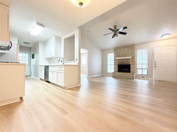 1915 Margalene WAY, Unit B, Austin, TX 78728