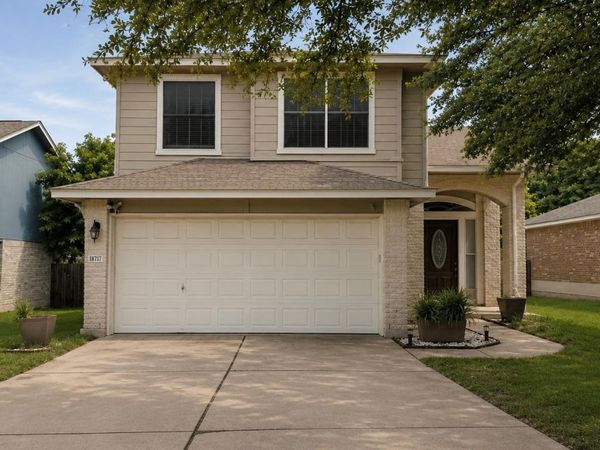 1517 Scottsdale DR , Leander, TX 78641
