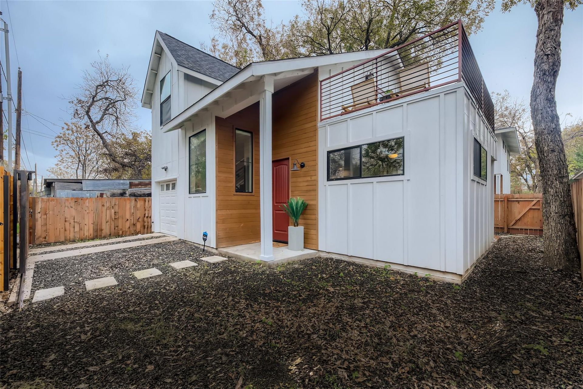 904 E 2nd St, Unit B, Austin, TX 78702 Main Photo