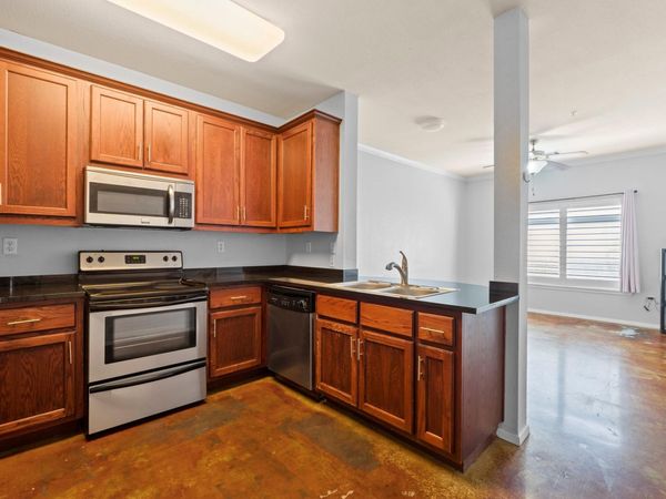 910 W 25th ST, Unit 209, Austin, TX 78705