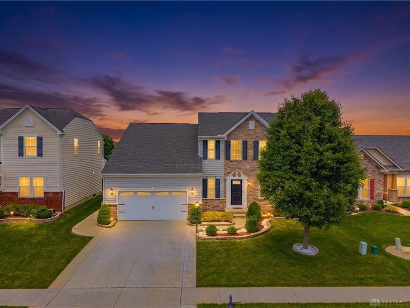 7122 Bluestream Drive, Tipp City, OH 45371 Photo 1
