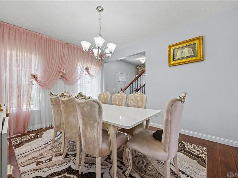 7122 Bluestream Drive, Tipp City, OH 45371 Photo 10