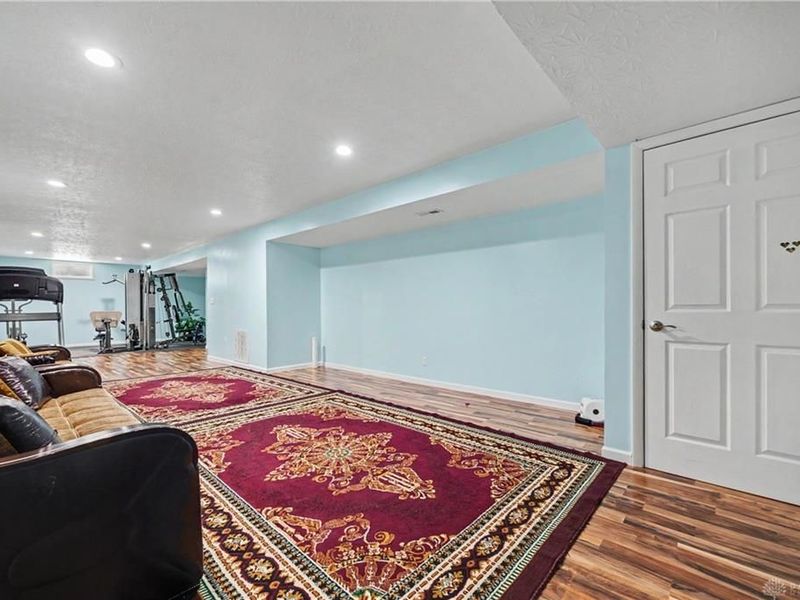 7122 Bluestream Drive, Tipp City, OH 45371 Photo 43
