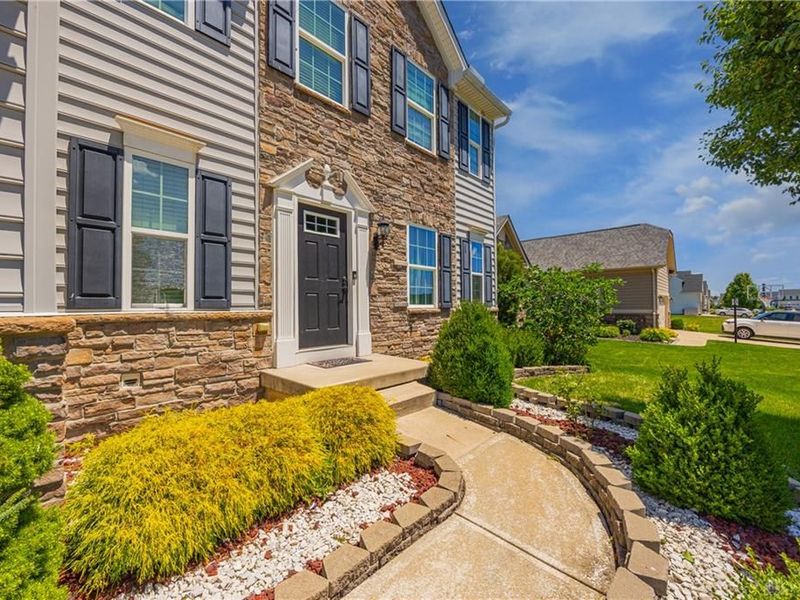 7122 Bluestream Drive, Tipp City, OH 45371 Photo 54