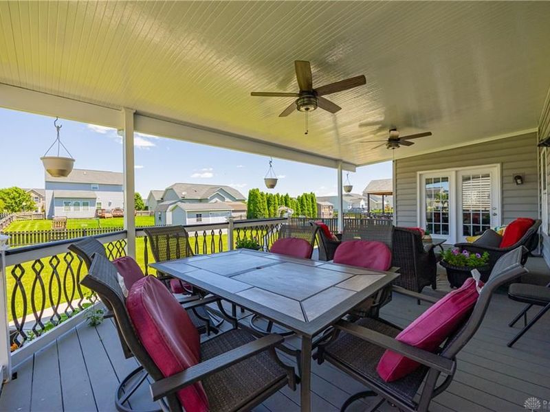 7122 Bluestream Drive, Tipp City, OH 45371 Photo 68