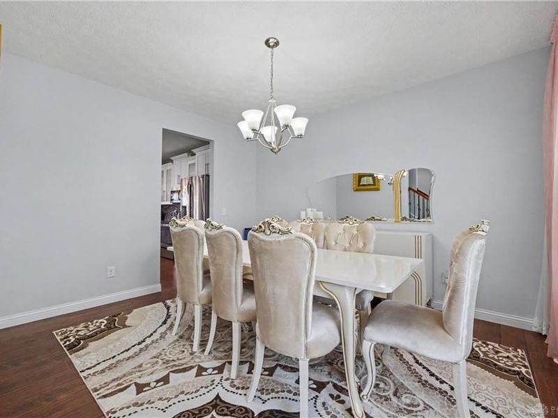 7122 Bluestream Drive, Tipp City, OH 45371 Photo 9