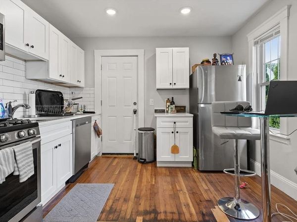 79 Farrington St, Unit 7, Quincy, MA 02170