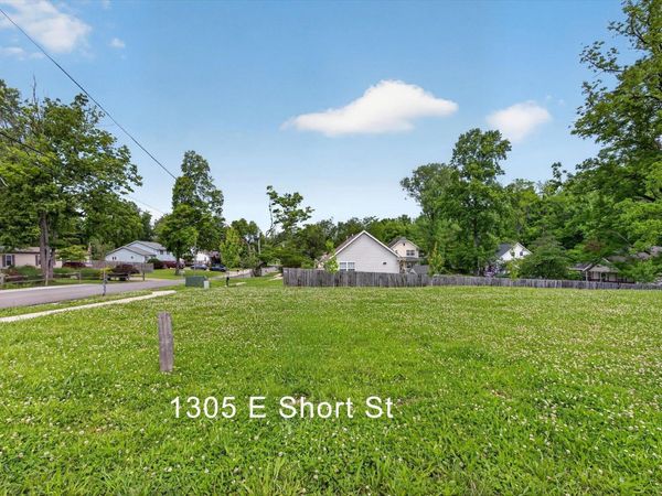 1305 E Short Street, Bloomington, IN 47401