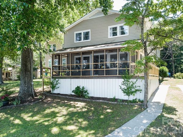 46842 Beach Road , New London, NC 28127