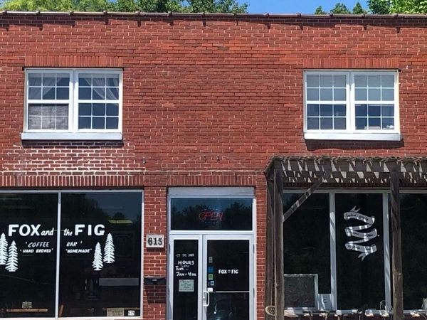 615 Oak Avenue , Spruce Pine, NC 28777