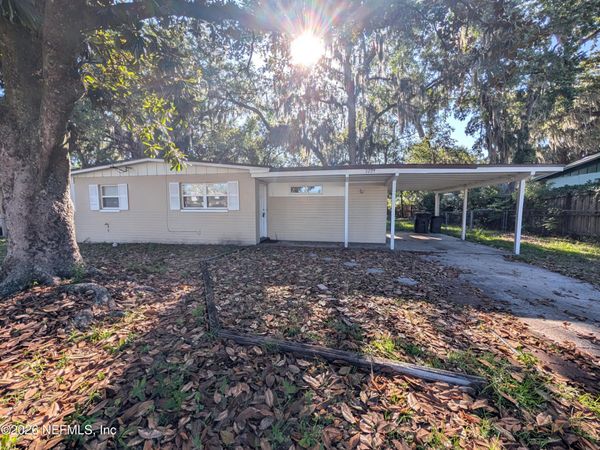 2225 THIERVY Drive, Jacksonville, FL 32210