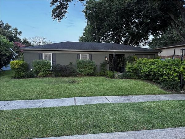 3578 SOMERSET Drive, New Orleans, LA 70131