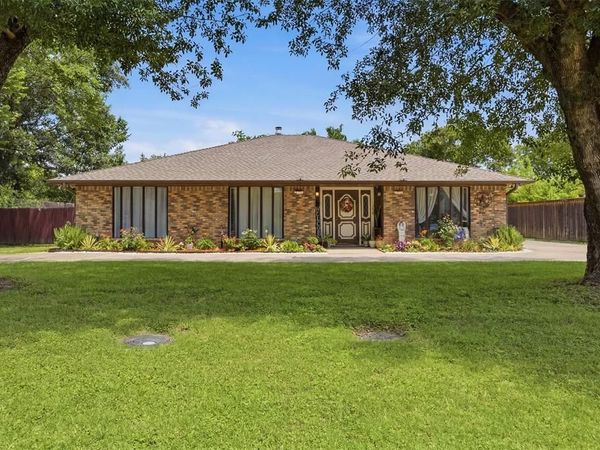1933 Potter Lane, Mesquite, TX 75149