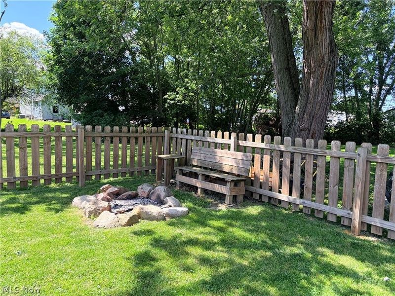 309 N Ella Street , Orrville, OH 44667 Photo 8