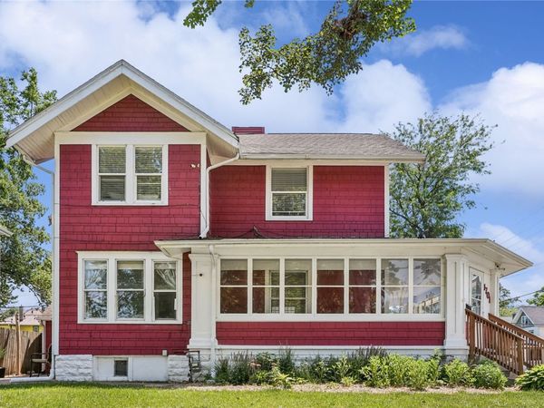 1701 Washington Avenue SE, Cedar Rapids, IA 52403