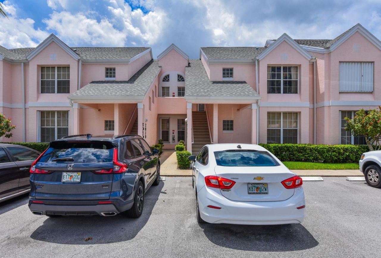 201 Muirfield Court, Unit 201e, Jupiter, FL 33458 Photo