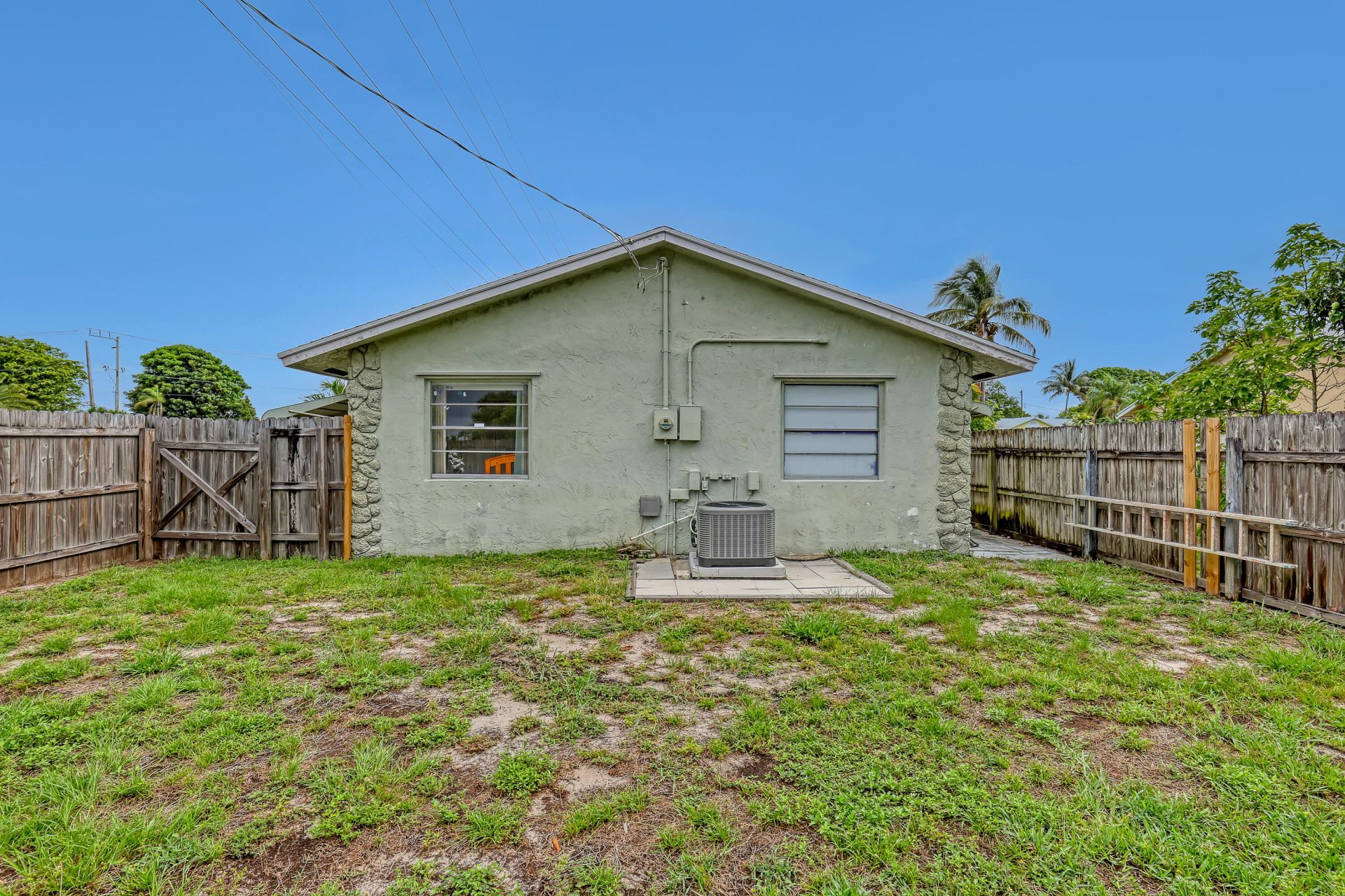 302 SW 8th Street, Boynton Beach, FL 33426 Photo