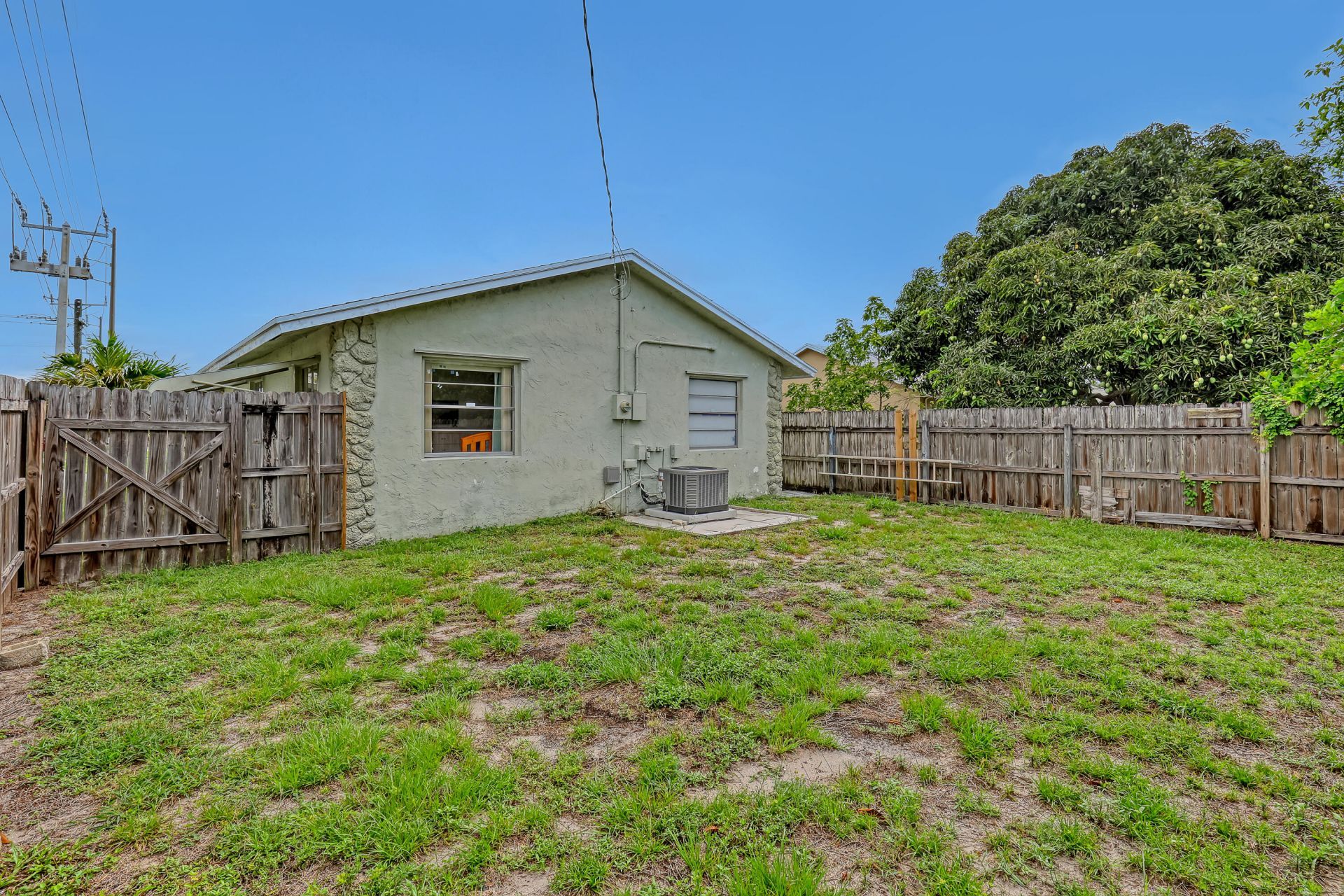 302 SW 8th Street, Boynton Beach, FL 33426 Photo
