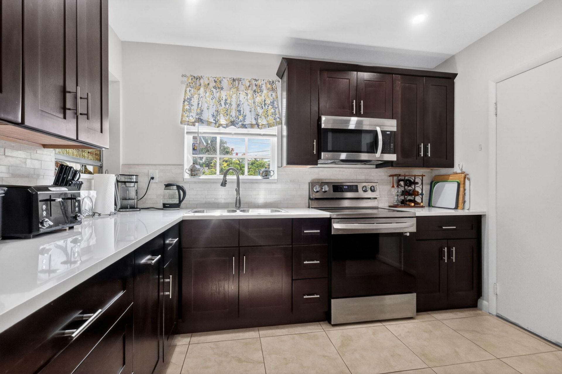241 N 68th Terrace, Hollywood, FL 33024 Photo