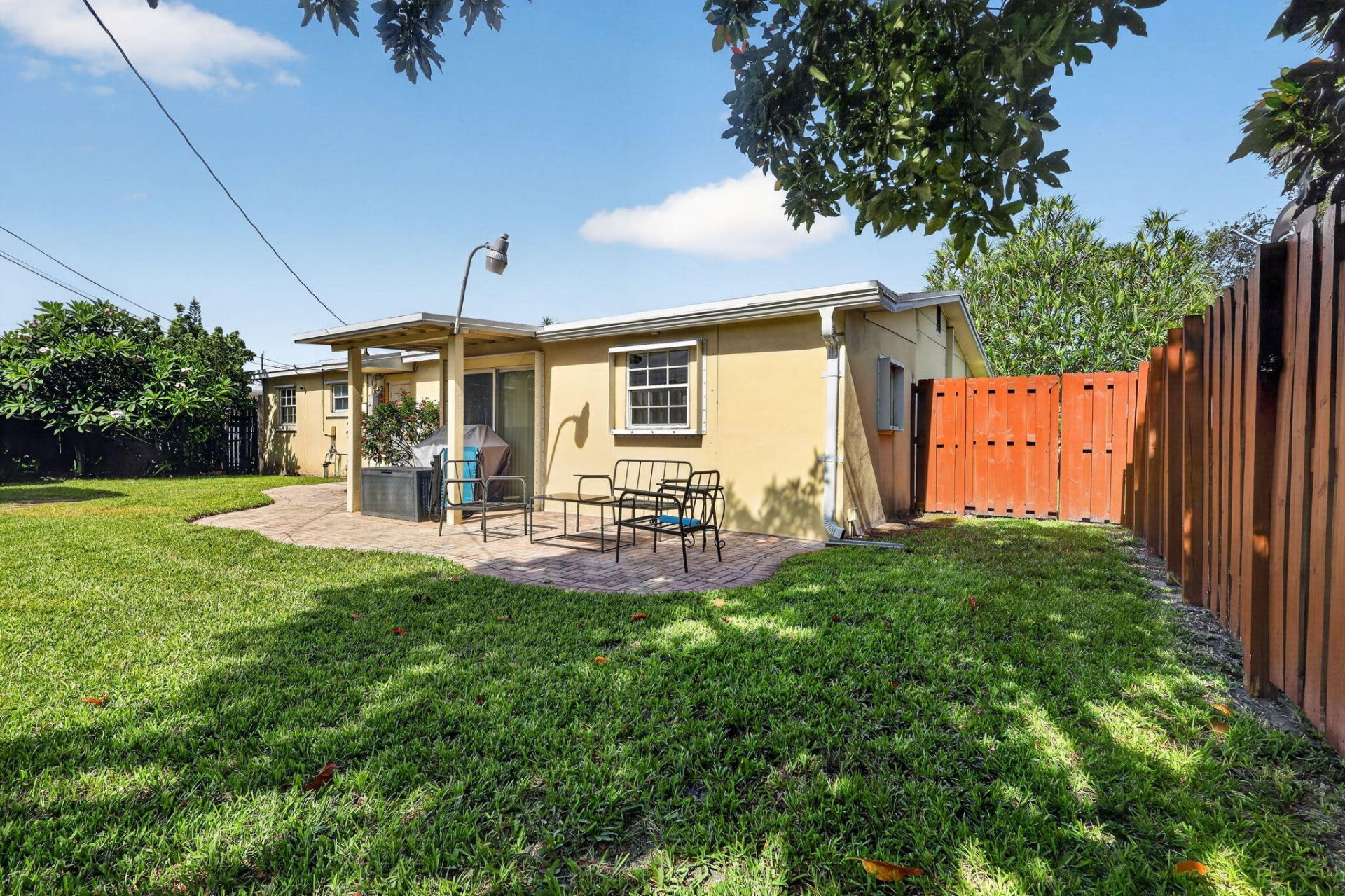 241 N 68th Terrace, Hollywood, FL 33024 Photo