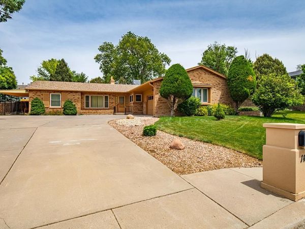 14 Oakbridge Dr, Pueblo, CO 81001