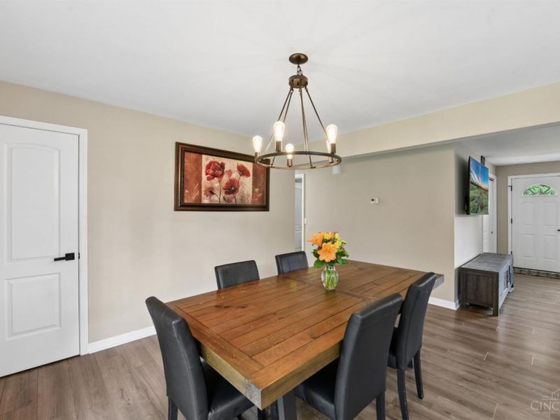 3393 Bellehaven Court, Green Township, OH 45248 Photo 8