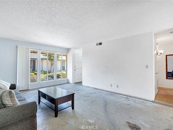 182 W Barstow Avenue, Unit A, Fresno, CA 93704