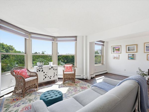 1425 W 28th Street, Unit 322, Minneapolis, MN 55408