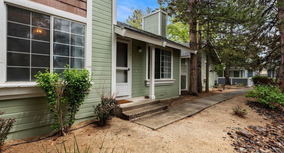 1905 E Minaret Circle, Reno, NV 89523 Photo