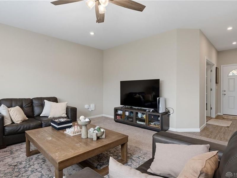4255 Forestedge Street, Tipp City, OH 45371 Photo 12