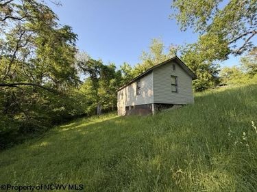 193 Halpine Street, Morgantown, WV 26505