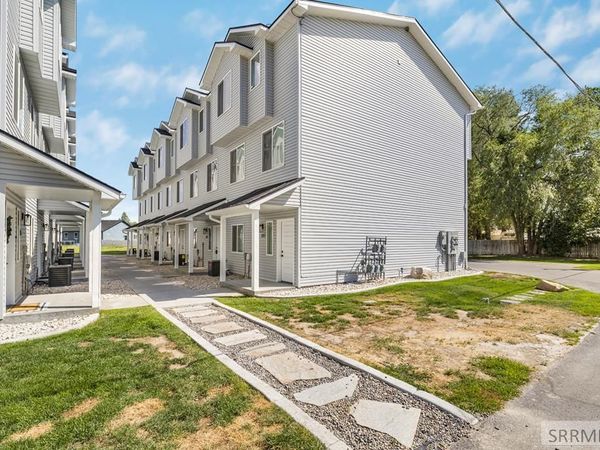 676 E Court Street, Unit 302, BLACKFOOT, ID 83221