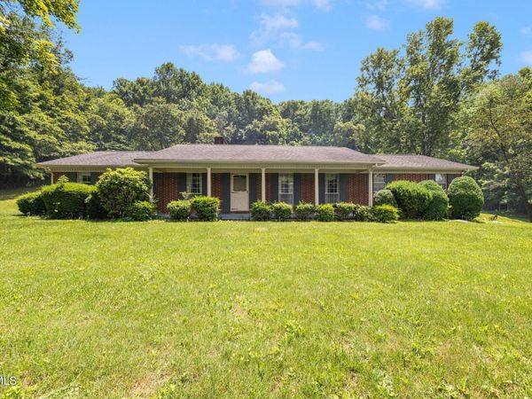 1013 Creasy Road, Jonesborough, TN 37659