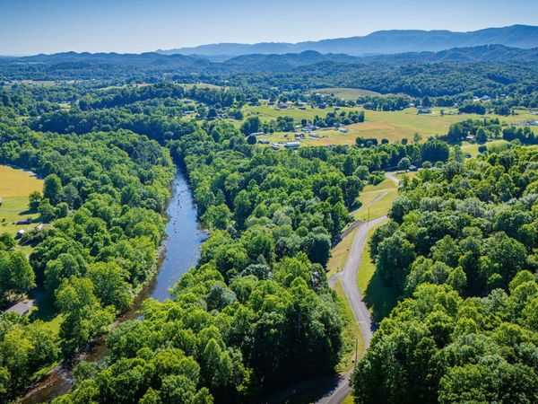 160 & 170 Tailwater Road, Bluff City, TN 37618
