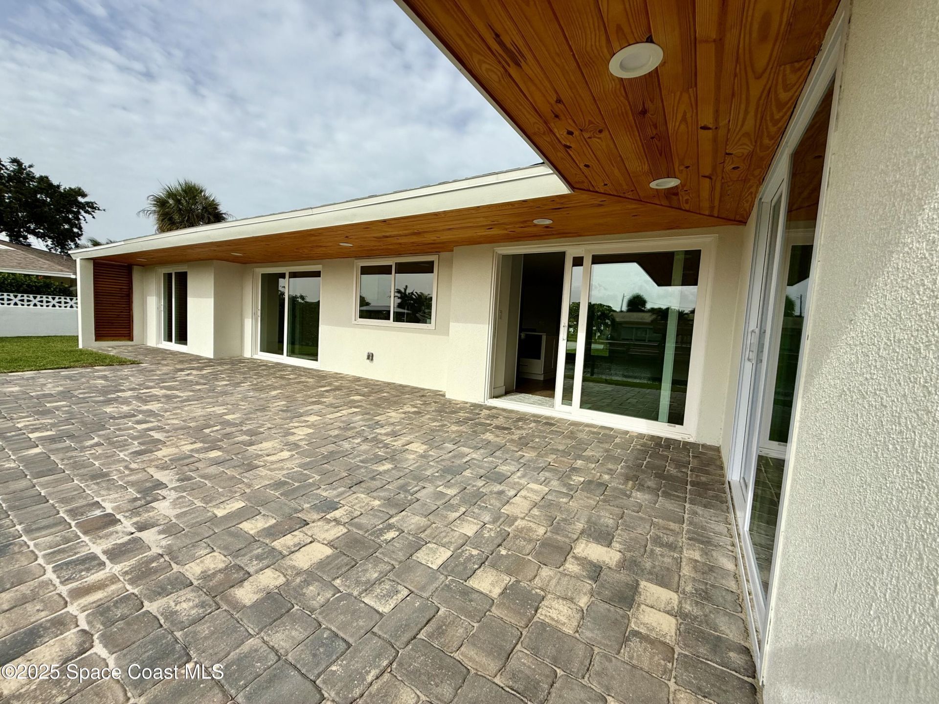 57 Riverview Lane, Cocoa Beach, FL 32931 Photo