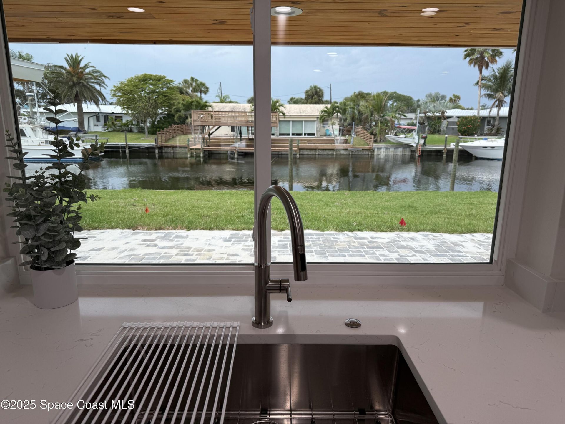 57 Riverview Lane, Cocoa Beach, FL 32931 Photo
