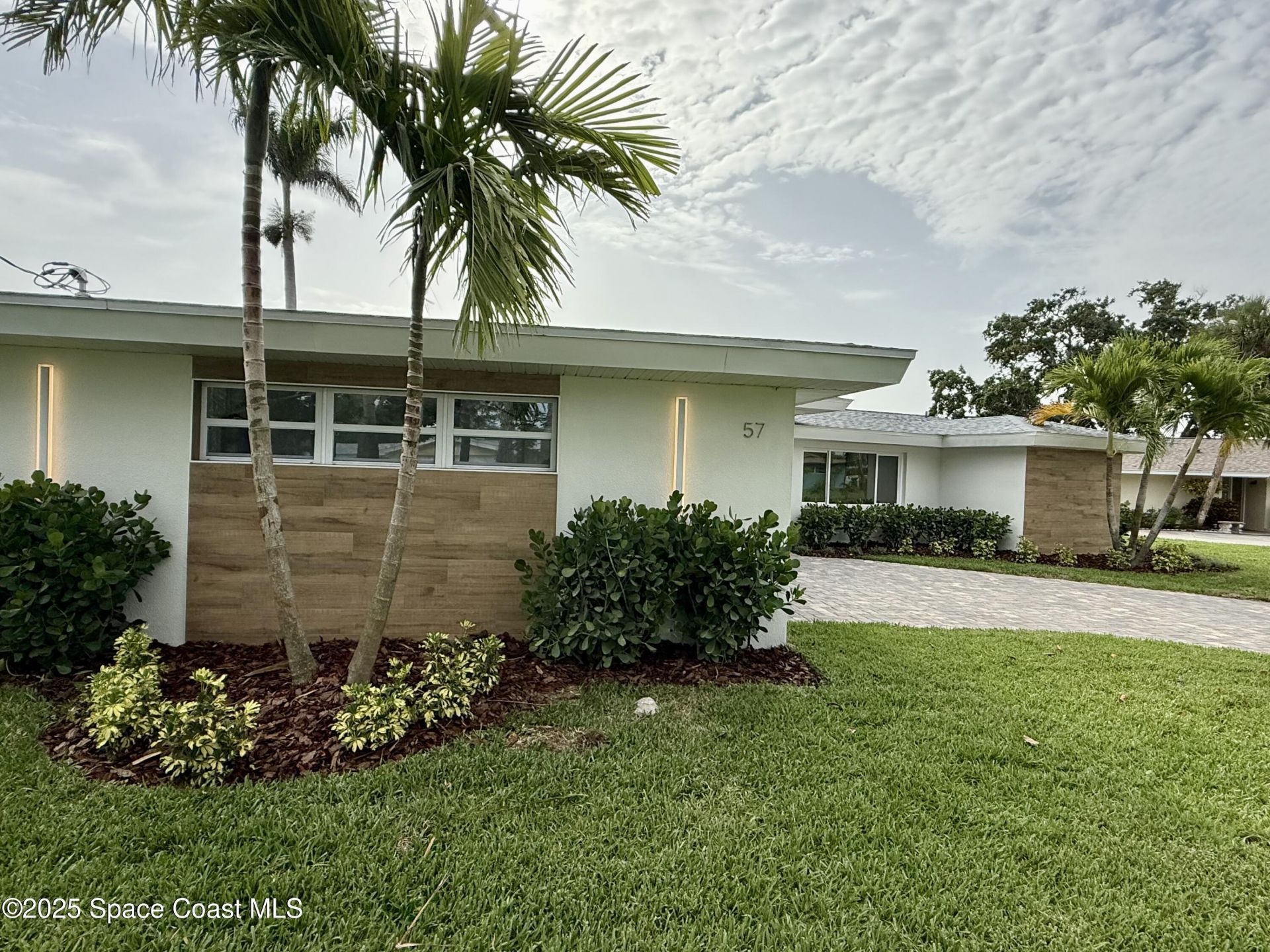 57 Riverview Lane, Cocoa Beach, FL 32931 Photo