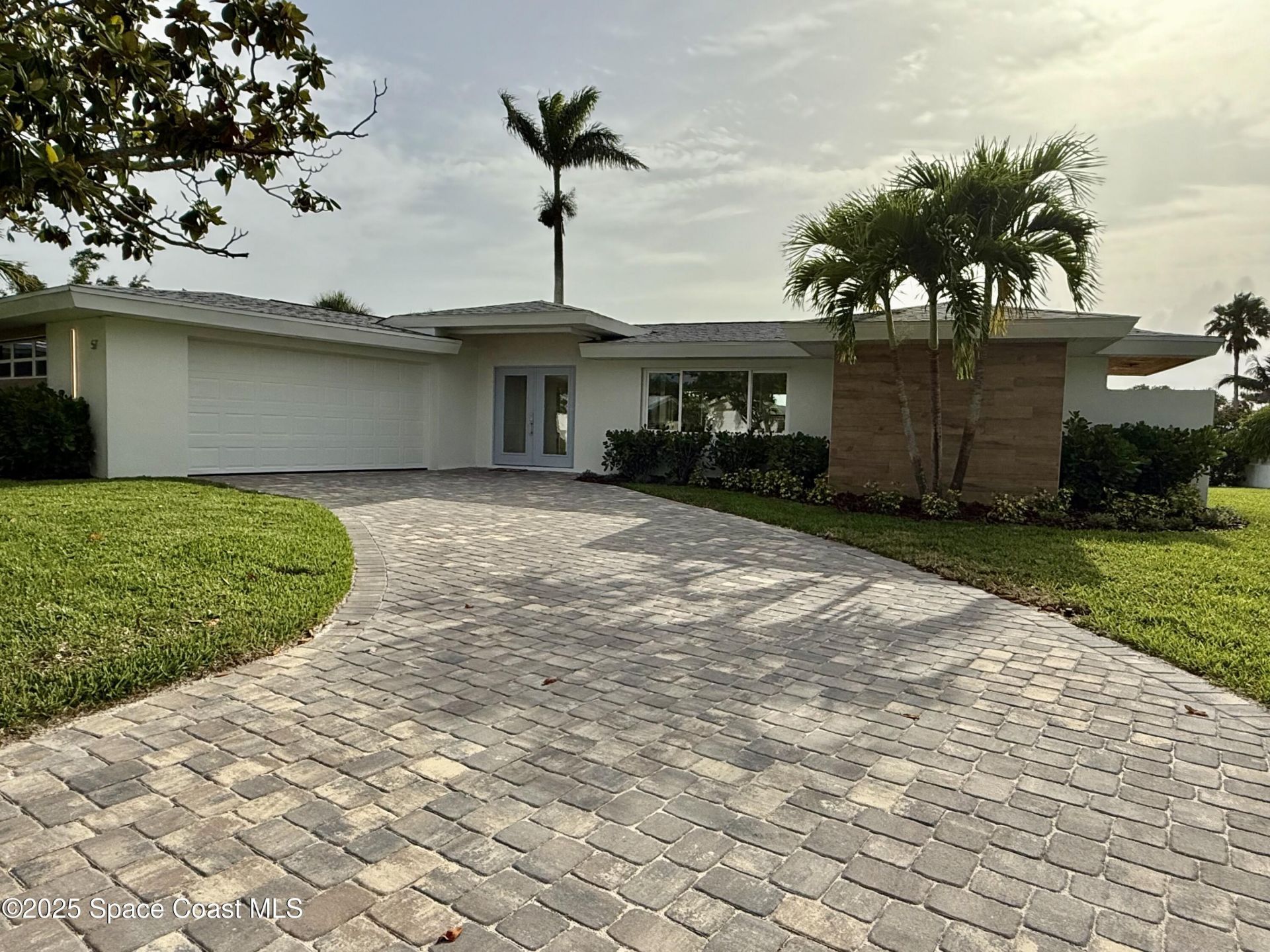 57 Riverview Lane, Cocoa Beach, FL 32931 Photo