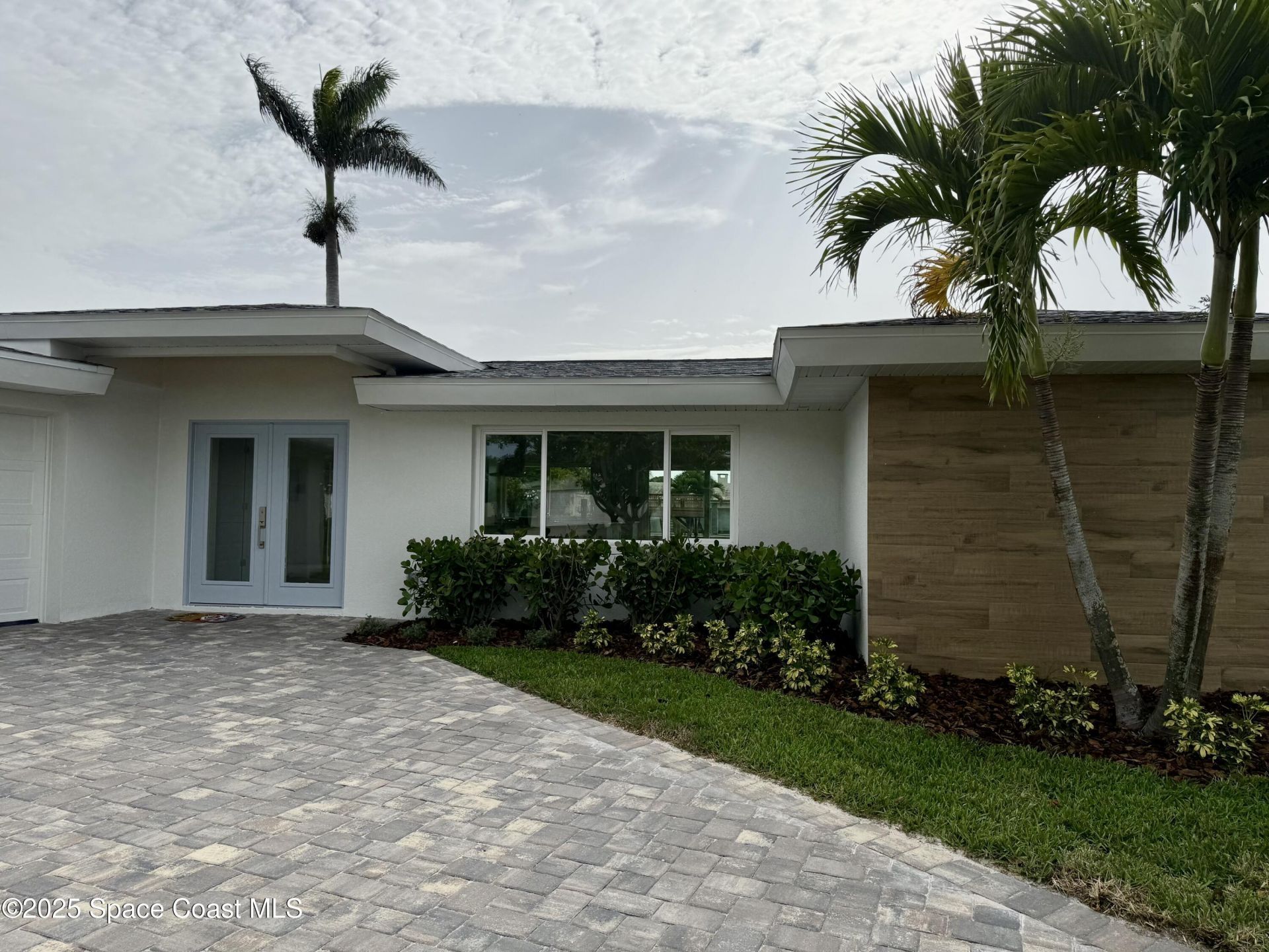 57 Riverview Lane, Cocoa Beach, FL 32931 Photo
