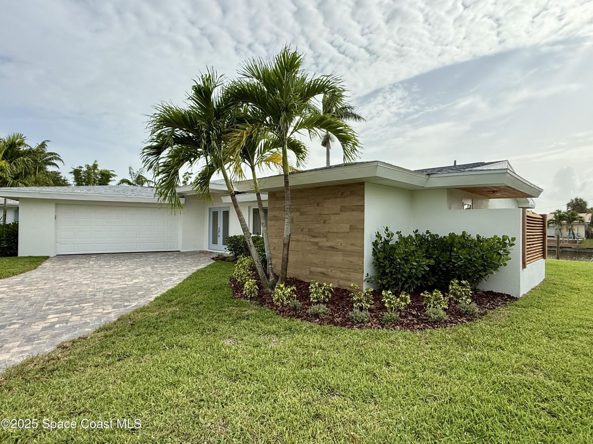 57 Riverview Lane, Cocoa Beach, FL 32931 Photo