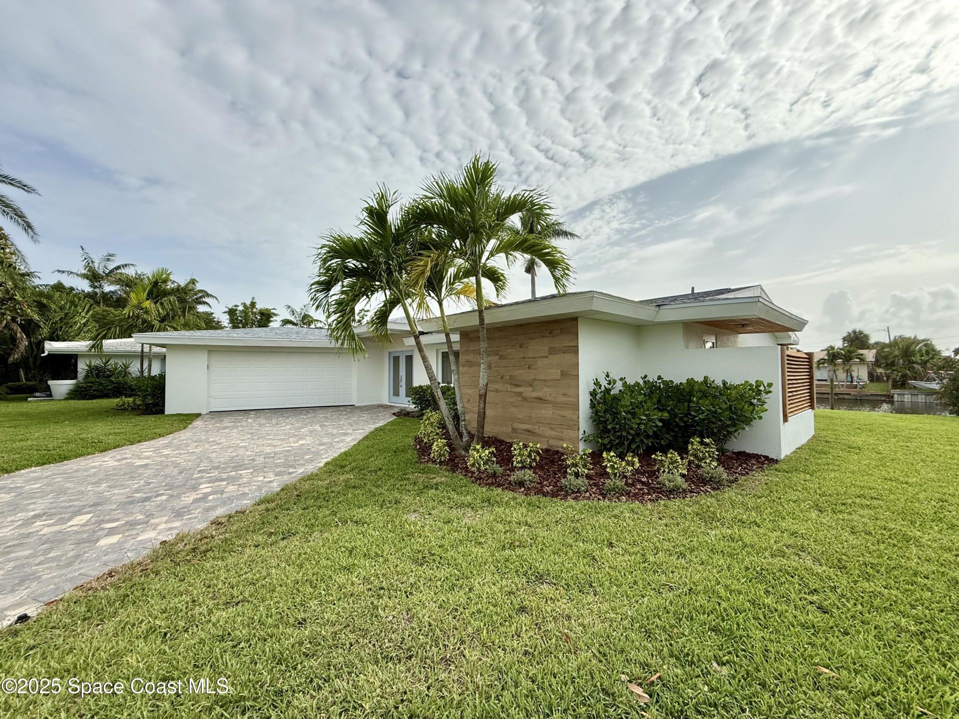 57 Riverview Lane, Cocoa Beach, FL 32931 Photo
