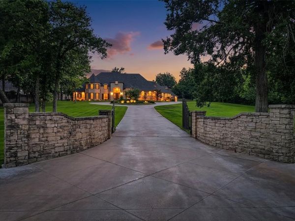 13315 N Coltrane Road, Edmond, OK 73013