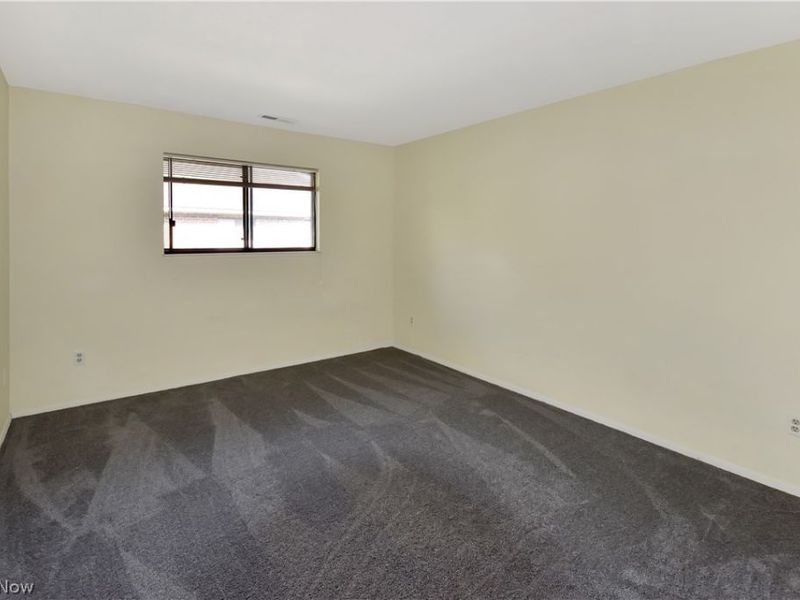6475 Princeton Court, Unit 203, Parma Heights, OH 44130 Photo 11