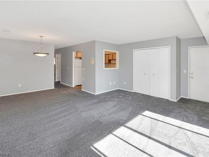 6475 Princeton Court, Unit 203, Parma Heights, OH 44130 Photo 4