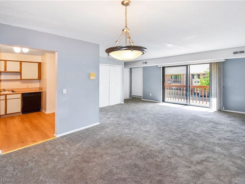 6475 Princeton Court, Unit 203, Parma Heights, OH 44130 Photo 6