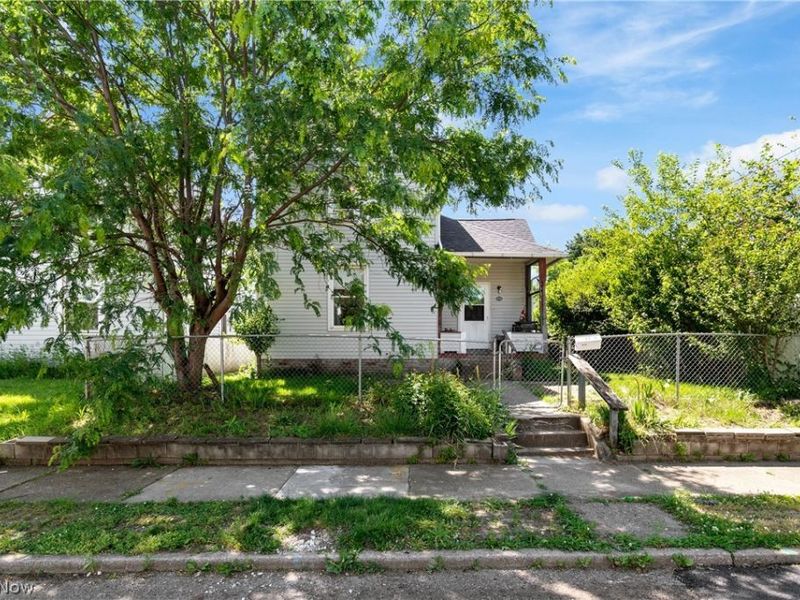 1517 Hammond Avenue SW, Canton, OH 44706 Photo 3